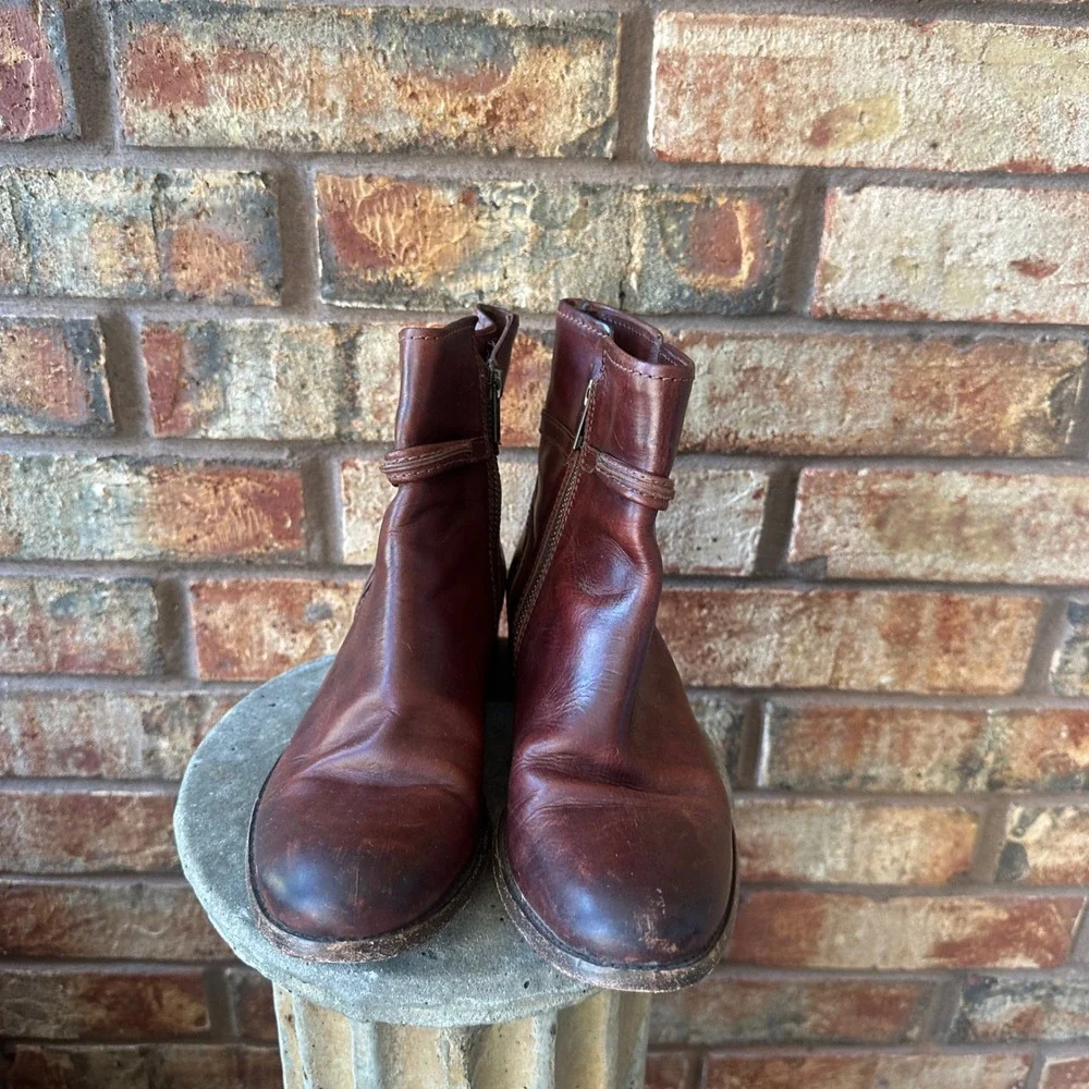 Frye Melissa Seam Short Belted Brown Leather Ankle Boots 6.5B Bootie Fall